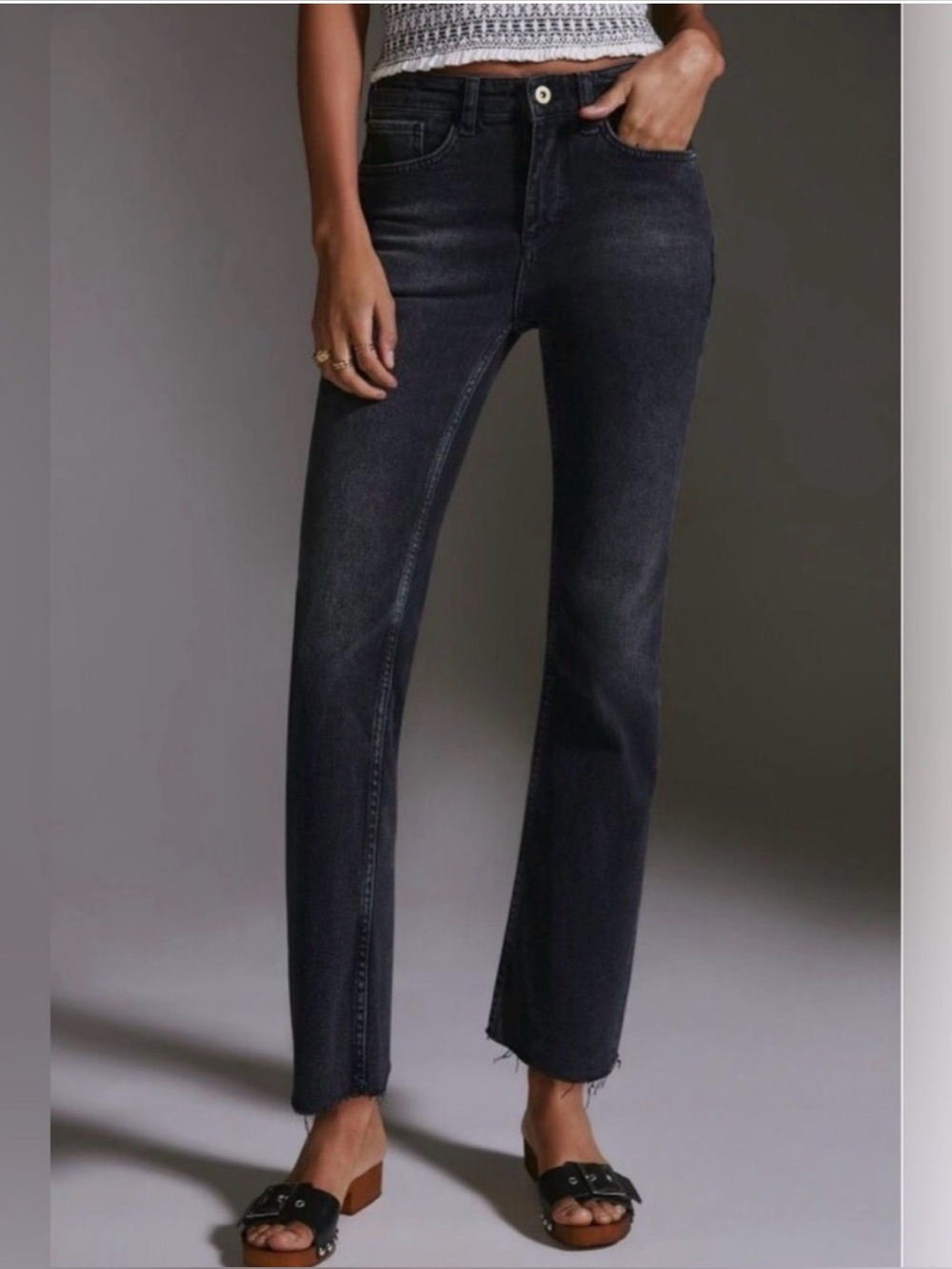 Anthropologie Pilcro The Yaya Mid-Rise Crop Flare Jeans Black Carbon Size 28 NWT